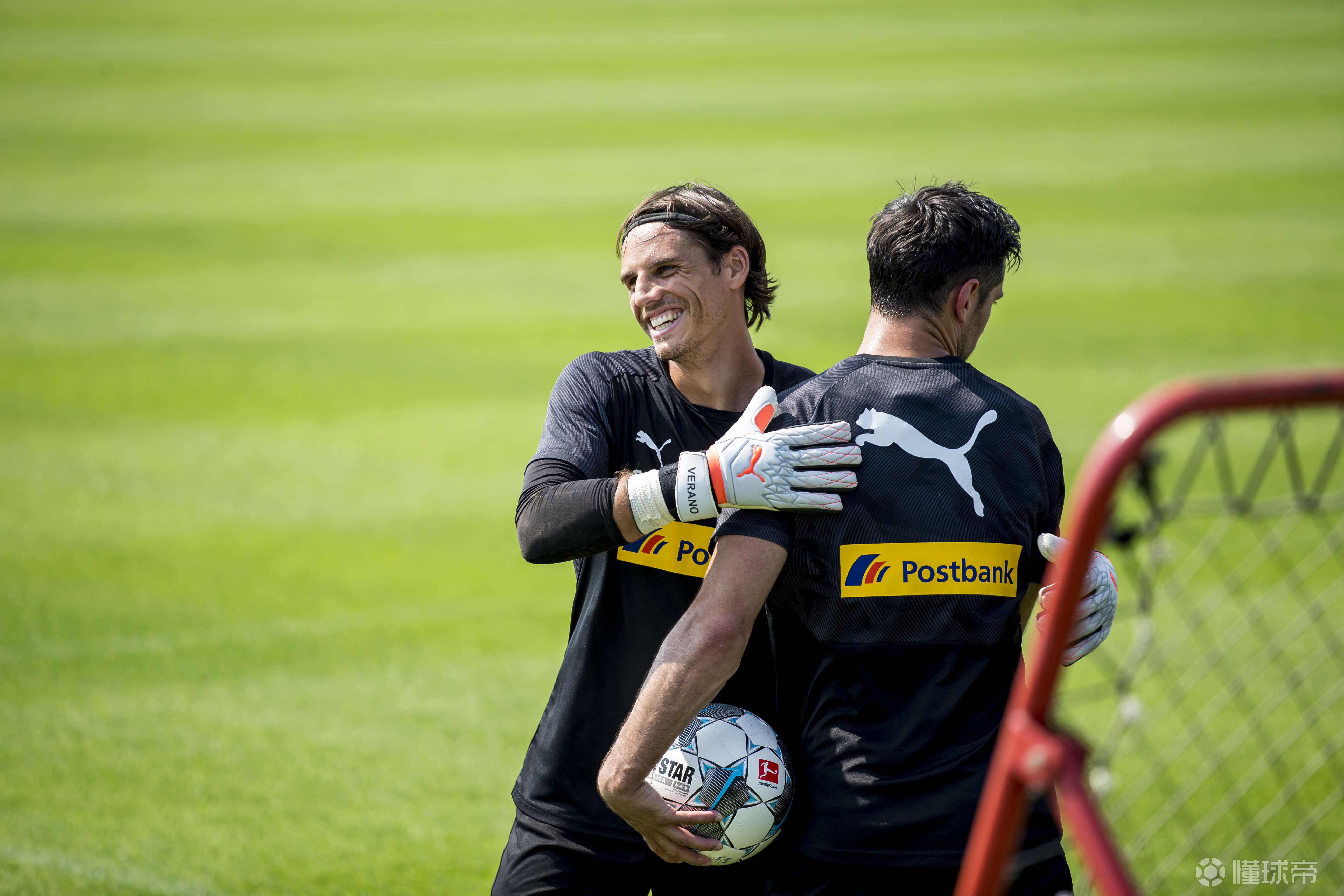 包含国际比赛日莱比锡备战NBA总决赛集结日广州队备战中超，现场解说直呼：浓眉哥连续十二场比赛得分超过大胜的词条