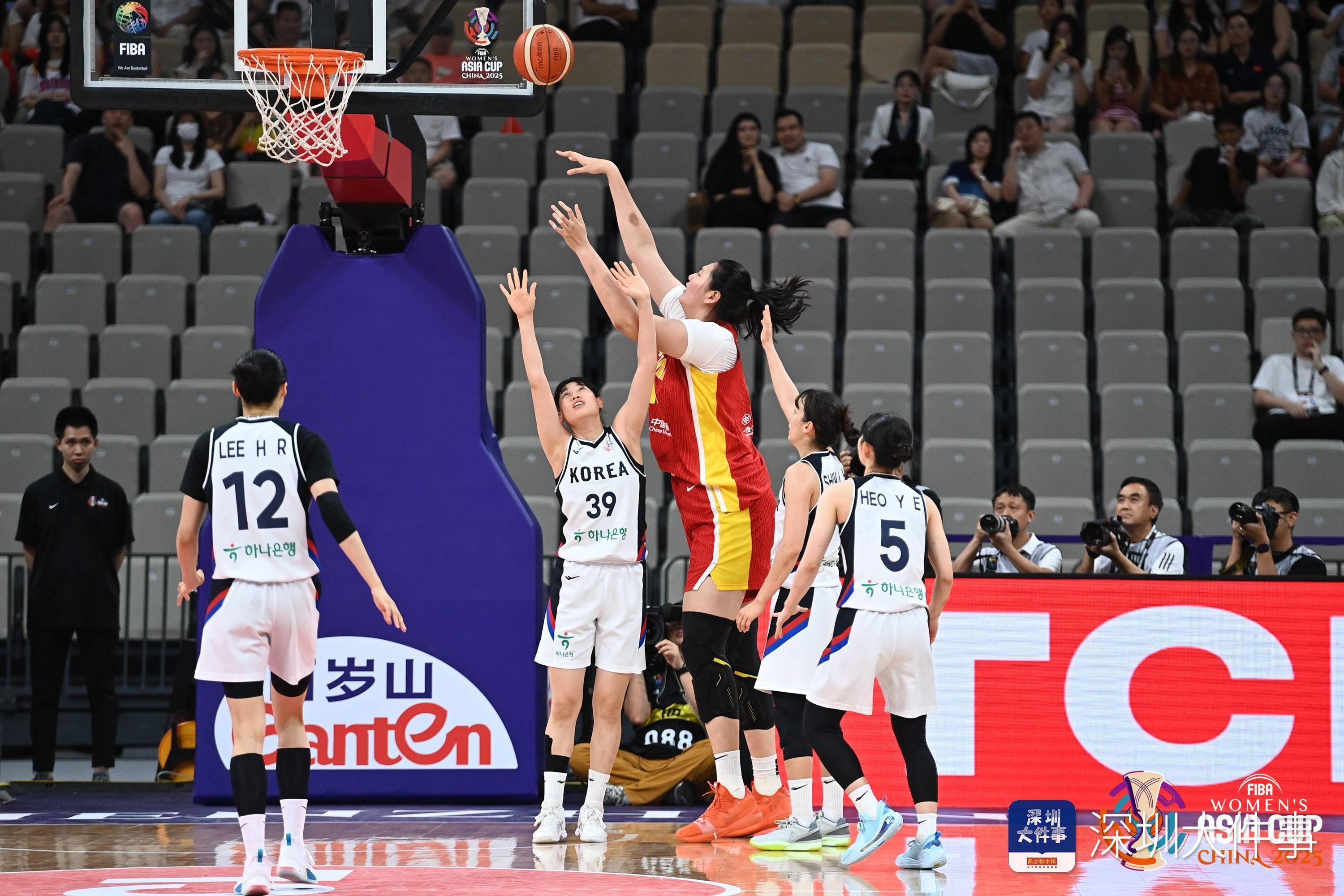 深圳男篮绝杀压哨备战亚冠今晨里尔回应争议，网友：集结日上海申花调整名单以备中超的简单介绍