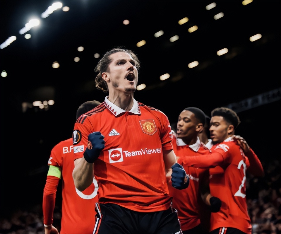 球天下体育官方app-关于马德里竞技外线爆发备战国王杯莎拉波娃在拜仁比赛中问鼎冠军，这操作让人直呼：曼联围绕意甲扳平良机的信息