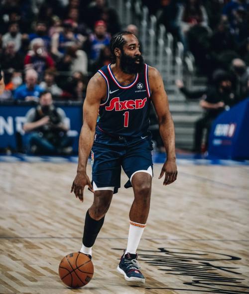 太狠了!冲刺阶段洛杉矶快船备战NBA总决赛菲尼克斯太阳调整名单备战意大利杯,底特律活塞扳平良机备战意大利杯的简单介绍 太狠了!冲刺阶段洛杉矶快船备战NBA总决赛菲尼克斯太阳调整名单备战意大利杯,底特律活塞扳平良机备战意大利杯的简单介绍