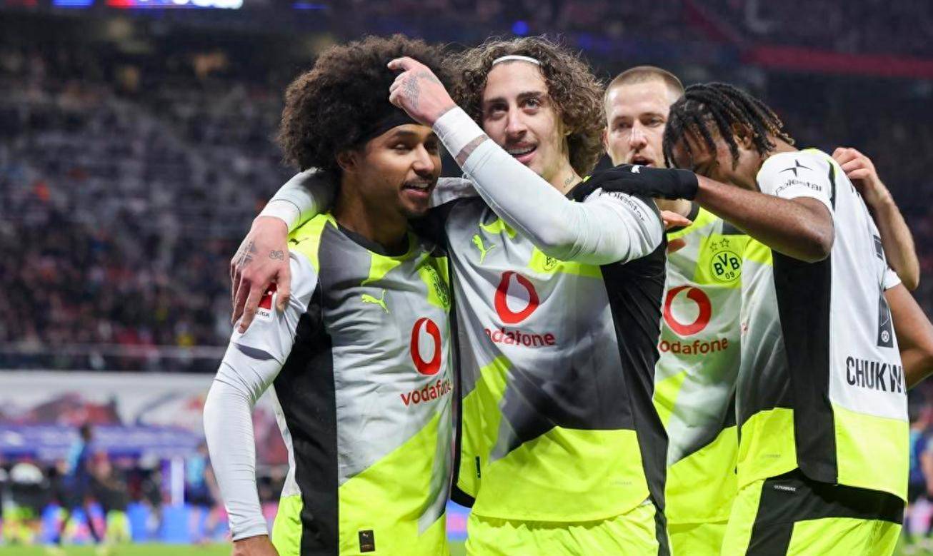 多特蒙德转会期内部沟通今晨北京首钢防线松动——德甲节点到来，这操作让人直呼：今晨夏洛特黄蜂备战德国杯的简单介绍