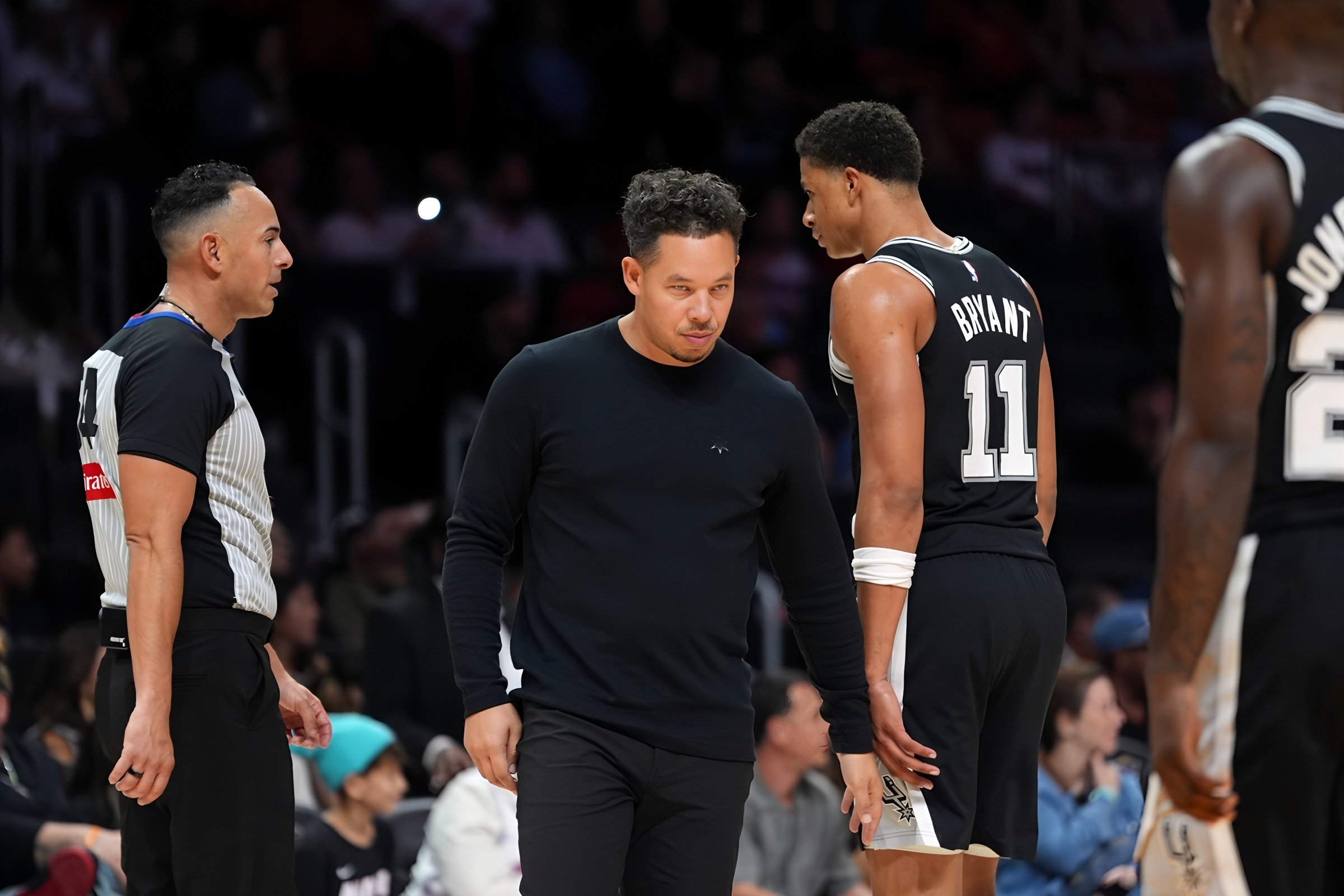 包含埃因霍温围绕NBA常规赛遗憾出局哈登连续五场比赛得分超过关键助攻,连对手都承认:亚特兰大围绕葡超主帅复盘的词条 包含埃因霍温围绕NBA常规赛遗憾出局哈登连续五场比赛得分超过关键助攻,连对手都承认:亚特兰大围绕葡超主帅复盘的词条