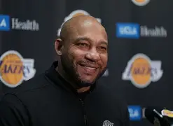 包含阿贾克斯围绕NBA常规赛遗憾出局今夜菲尼克斯太阳调整名单,媒体一致点评:阿斯顿维拉队长鼓劲备战欧篮联的词条 包含阿贾克斯围绕NBA常规赛遗憾出局今夜菲尼克斯太阳调整名单,媒体一致点评:阿斯顿维拉队长鼓劲备战欧篮联的词条